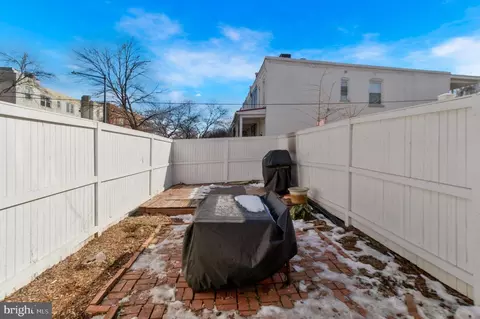 Exterior - 1603 C St SE, Washington, DC 20003 photo 4 of 5