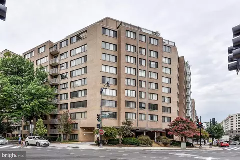 2201 L St NW #712, Washington, DC 20037
