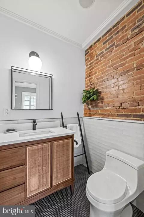 329 7th St NE, Washington, DC 20002 photo 34