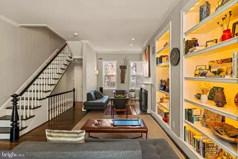 329 7th St NE, Washington, DC 20002 photo 8