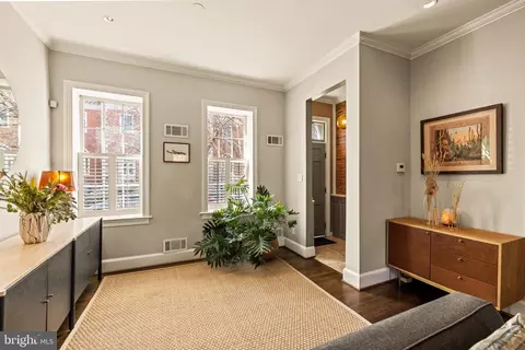 329 7th St NE, Washington, DC 20002 photo 7