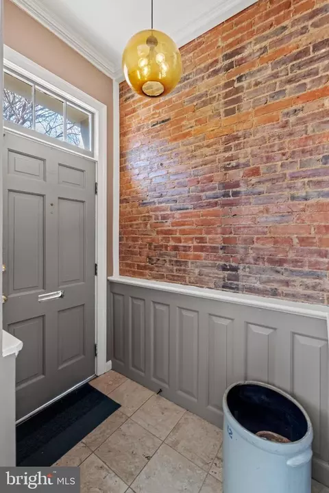 329 7th St NE, Washington, DC 20002 photo 6