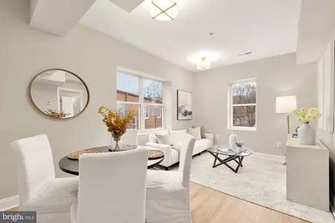 330 Rhode Island Ave NE #306, Washington, DC 20002