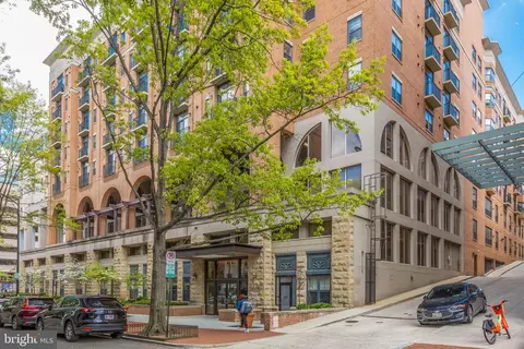 1111 25th St NW #403, Washington, DC 20037