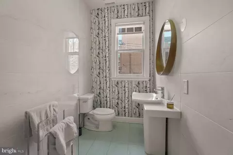 2735 Macomb St NW, Washington, DC 20008 photo 25
