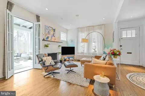 2735 Macomb St NW, Washington, DC 20008 photo 14