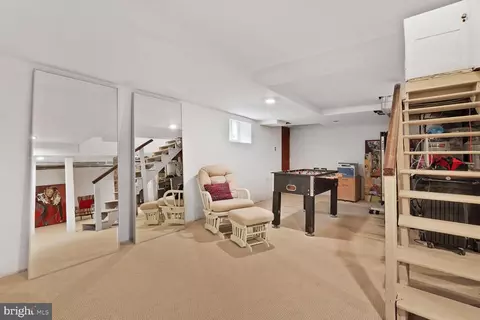 2735 Macomb St NW, Washington, DC 20008 photo 42