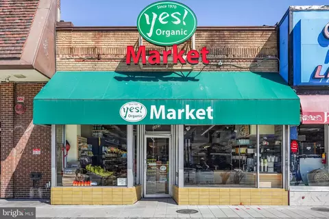 2735 Macomb St NW, Washington, DC 20008 photo 50