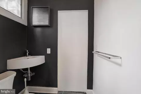2735 Macomb St NW, Washington, DC 20008 photo 22