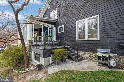 2735 Macomb St NW, Washington, DC 20008 photo 46