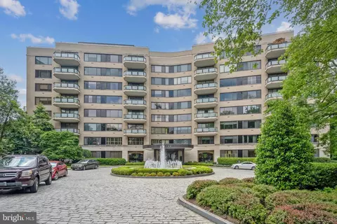 2700 Calvert St NW #107, Washington, DC 20008