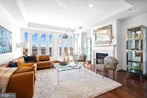 2501 Wisconsin Ave NW #404, Washington, DC 20009