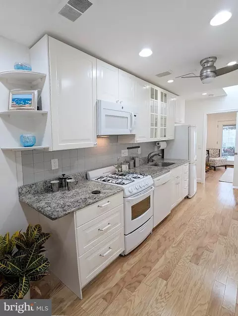 527 5th St SE, Washington, DC 20003 photo 8