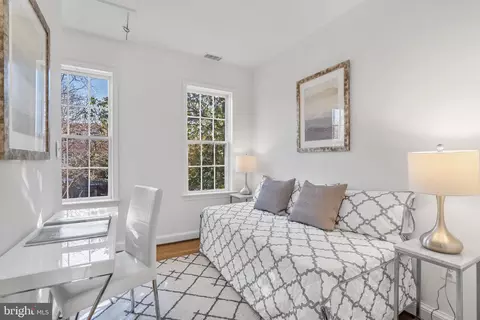 527 5th St SE, Washington, DC 20003 photo 19