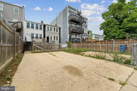 1707 D St SE, Washington, DC 20003 photo 29