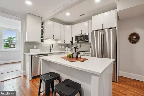 1707 D St SE, Washington, DC 20003 photo 7