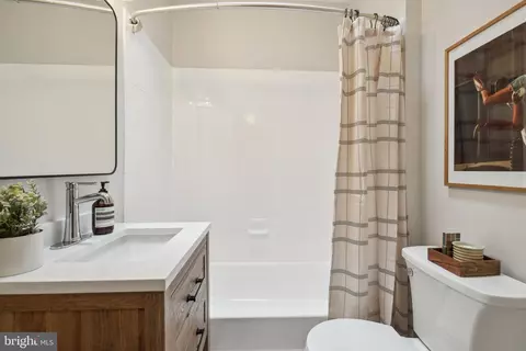 1707 D St SE, Washington, DC 20003 photo 15
