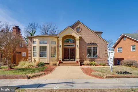 1207 33rd Pl SE, Washington, DC 20019
