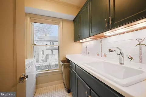 Other - 1353 E Capitol St SE, Washington, DC 20003 photo 5 of 8