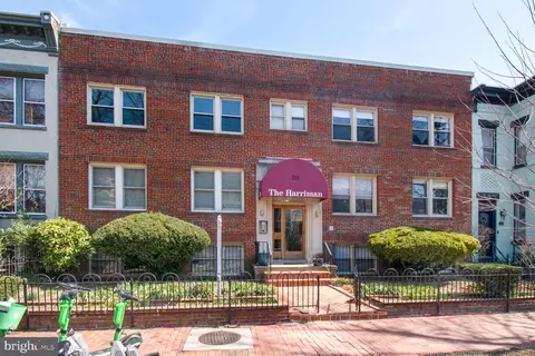 311 7th St NE #4, Washington, DC 20002