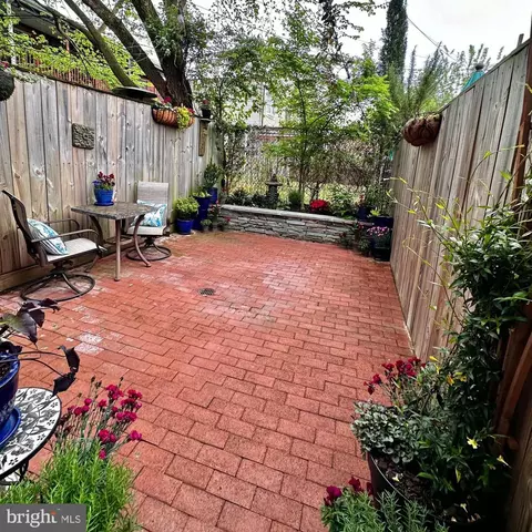 27 17th St SE, Washington, DC 20003 photo 23