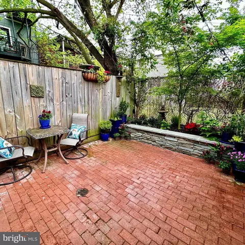 27 17th St SE, Washington, DC 20003 photo 24