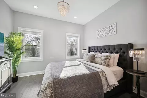 27 17th St SE, Washington, DC 20003 photo 14