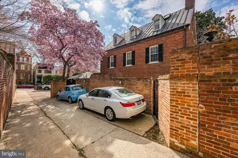 Exterior - 2805 P St NW, Washington, DC 20007 photo 11 of 11