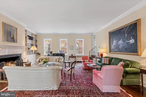 Living - 2805 P St NW, Washington, DC 20007 photo 4 of 7
