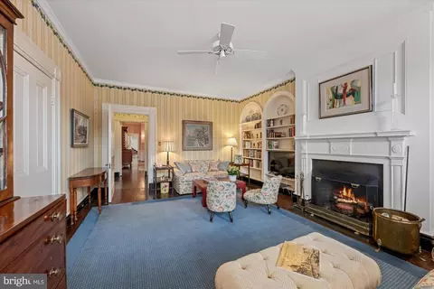 Living - 2805 P St NW, Washington, DC 20007 photo 2 of 7