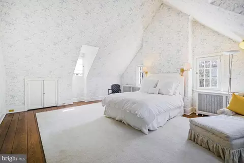 Bedroom - 2805 P St NW, Washington, DC 20007 photo 7 of 10