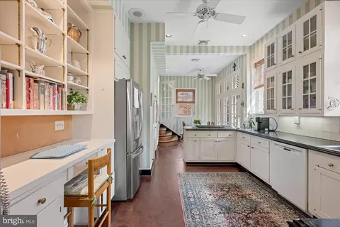 Kitchen - 2805 P St NW, Washington, DC 20007 photo 4 of 7