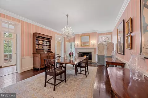 Dining - 2805 P St NW, Washington, DC 20007 photo 3 of 4