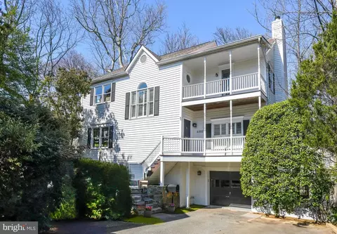 6302 30th St NW, Washington, DC 20015