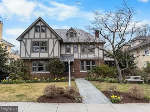 3825 Garrison St NW, Washington, DC 20016