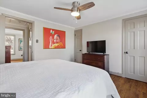 Bedroom - 729 10th St SE, Washington, DC 20003 photo 3 of 4