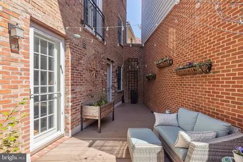 611 D St SE #4A, Washington, DC 20003 photo 28