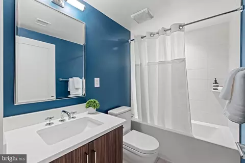 611 D St SE #4A, Washington, DC 20003 photo 20