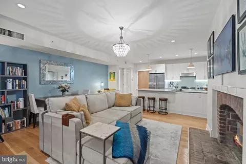 611 D St SE #4A, Washington, DC 20003 photo 8
