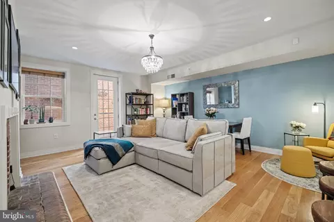 611 D St SE #4A, Washington, DC 20003 photo 9