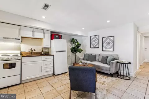 1134 4th St NE, Washington, DC 20002 photo 32