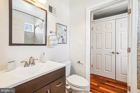 1134 4th St NE, Washington, DC 20002 photo 26