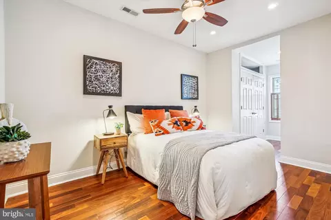 1134 4th St NE, Washington, DC 20002 photo 28