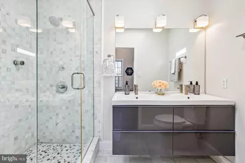 1134 4th St NE, Washington, DC 20002 photo 22