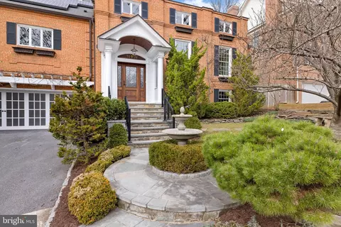 3121 Appleton St NW, Washington, DC 20008 photo 2