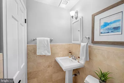 3121 Appleton St NW, Washington, DC 20008 photo 48