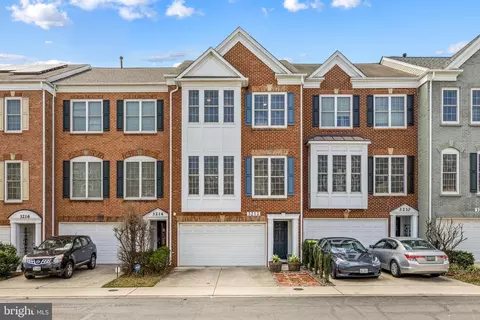 3212 Theodore R Hagans Dr NE, Washington, DC 20018