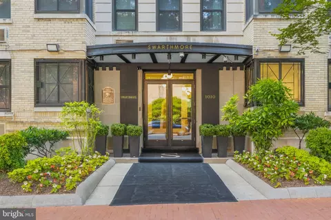 1010 25th St NW #403, Washington, DC 20037