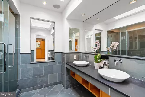1732 S Street St NW, Washington, DC 20009 photo 21