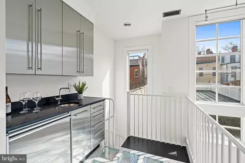 1732 S Street St NW, Washington, DC 20009 photo 17